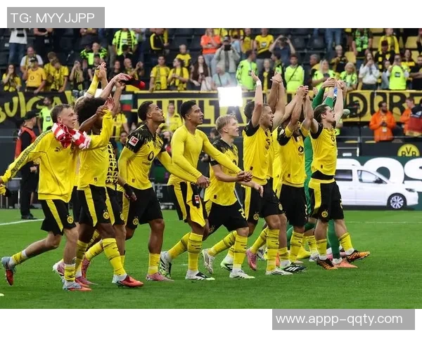 德国总理默茨提前离场错失多特绝杀圣保利的精彩瞬间 德国总理默茨提前离场错失多特绝杀圣保利的精彩瞬间