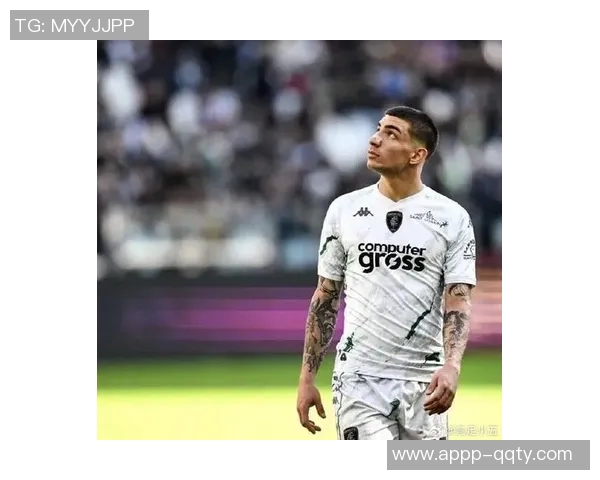 克雷莫内塞瞄准那不勒斯后卫马里亚努奇多名球员或将离队引发关注