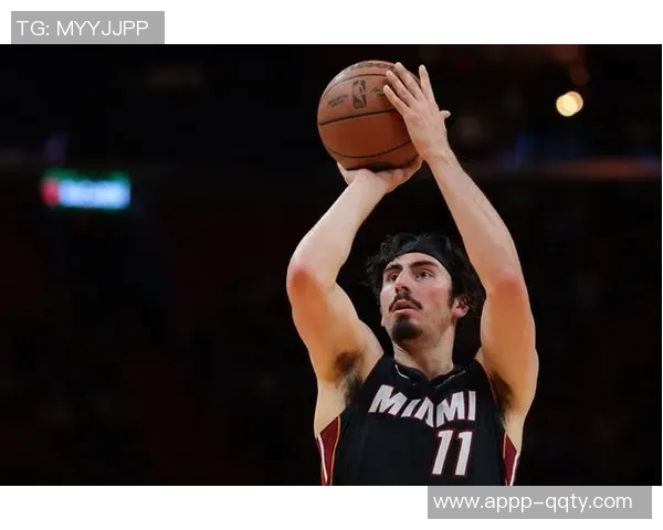 哈克斯全力以赴16投11中砍下31分8篮板4助攻却难救球队失利